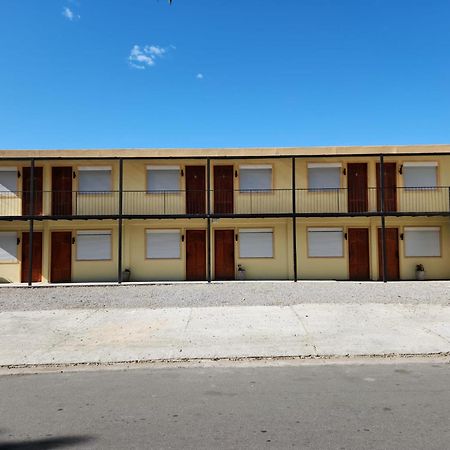 Trinidad Inn Flores المظهر الخارجي الصورة